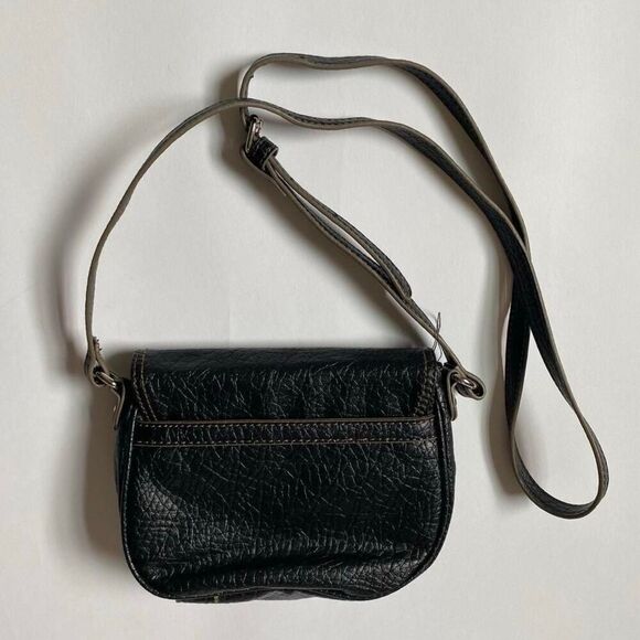 Y2K black faux leather crossbody bag - Picture 2 of 8